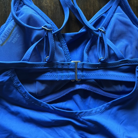 Athleta Cross Back Swim Tank NWT - Picture 8 of 9